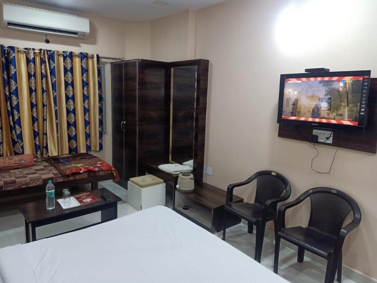 Laxmi Mahal Hotel 3*
