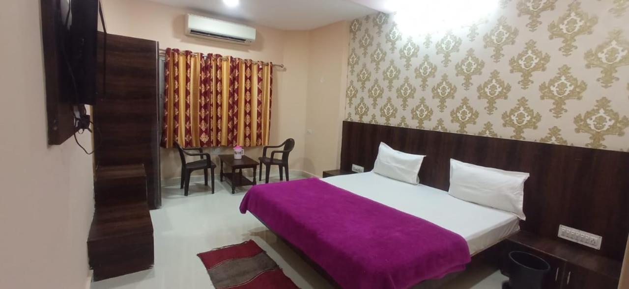 Hotel Laxmi Mahal